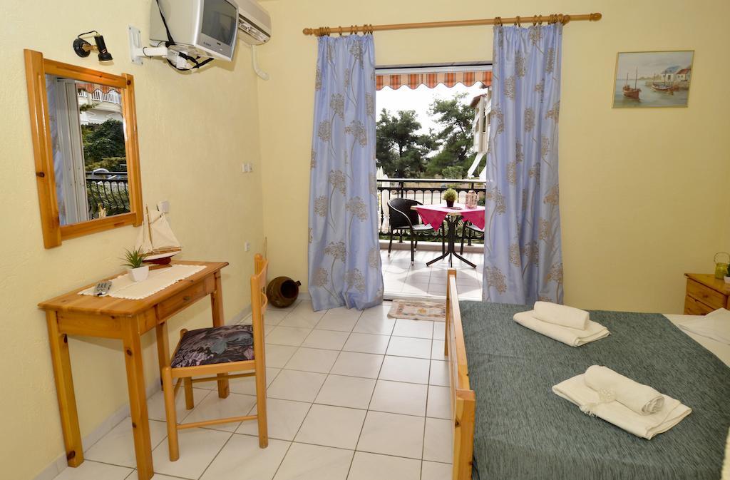 Studios Chrissi Limenaria  Habitación foto